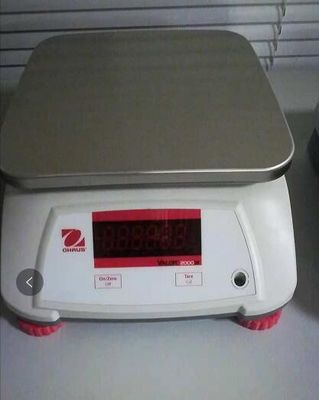 Scala dell'equilibrio di Ohaus di alta precisione per il laboratorio/laboratorio 195 millimetro X 175 millimetri